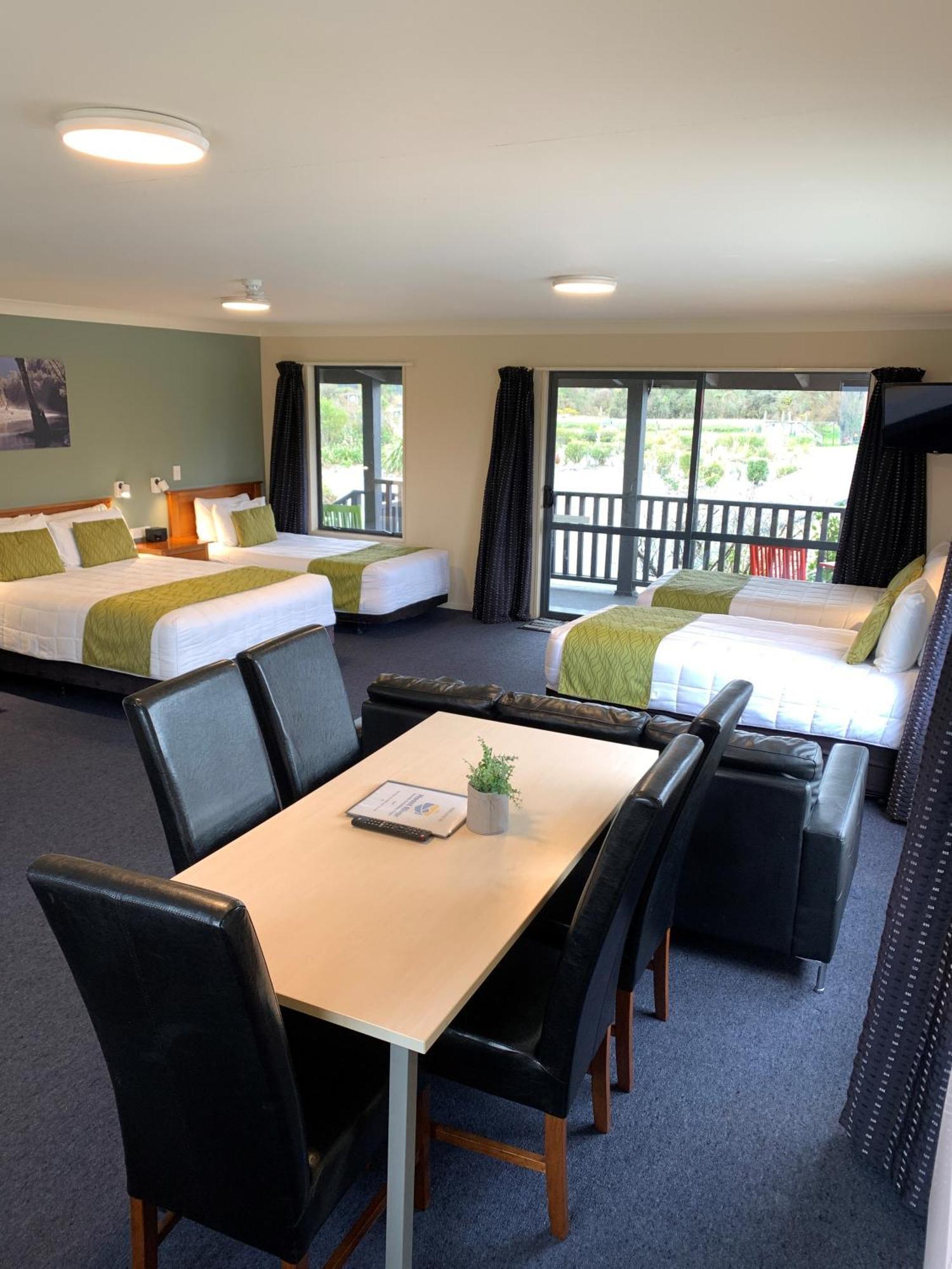 Haast River Motels & Holiday Park Εξωτερικό φωτογραφία